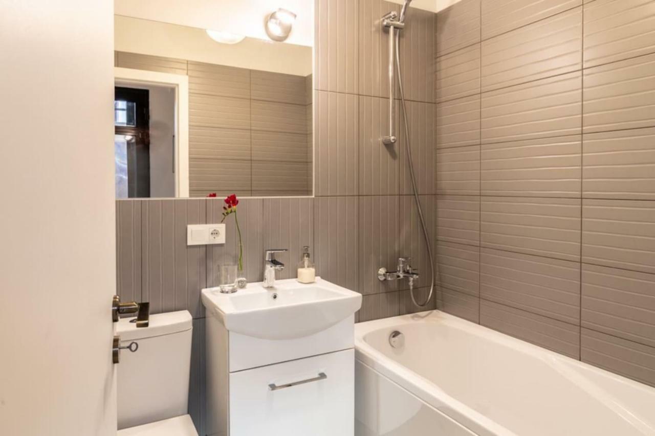Charming Old Town Apartment Riga