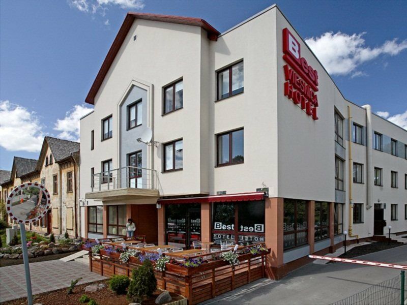 Hotel With Free Parking 3*
