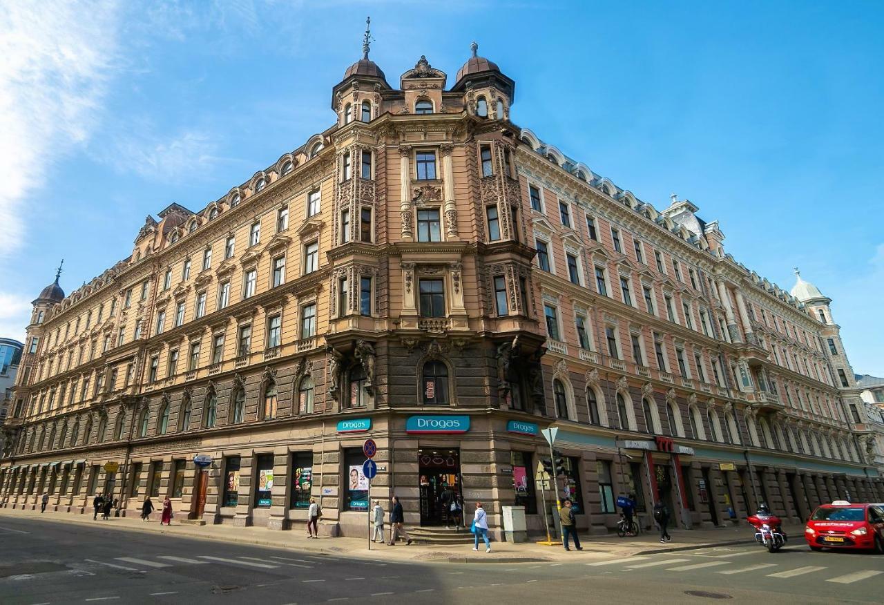Mr. Hostel Riga