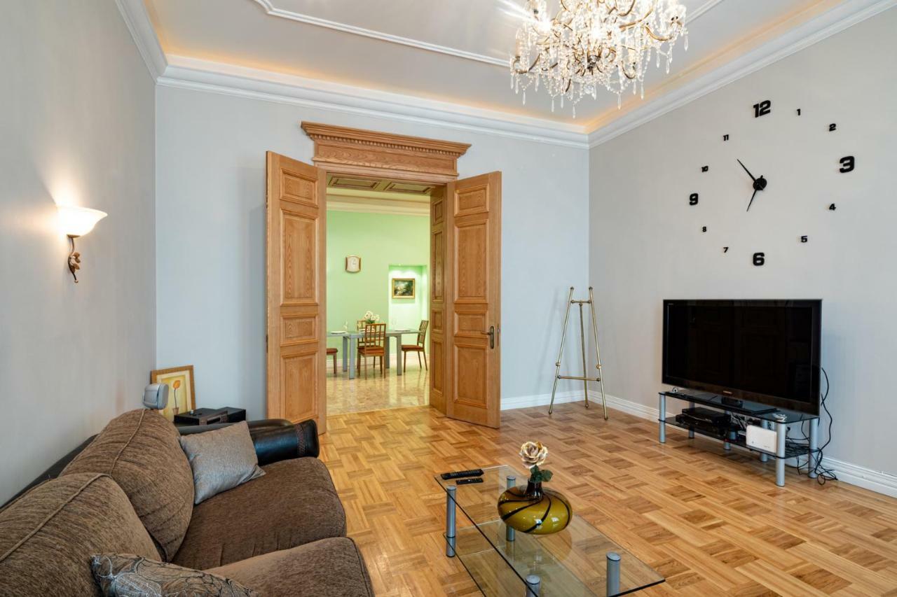 Old 2 Bedroom Vecpilsetas Street *