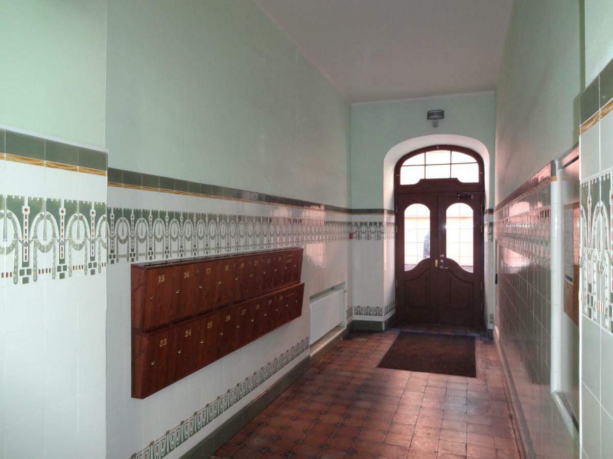 Center Old Town Apartment