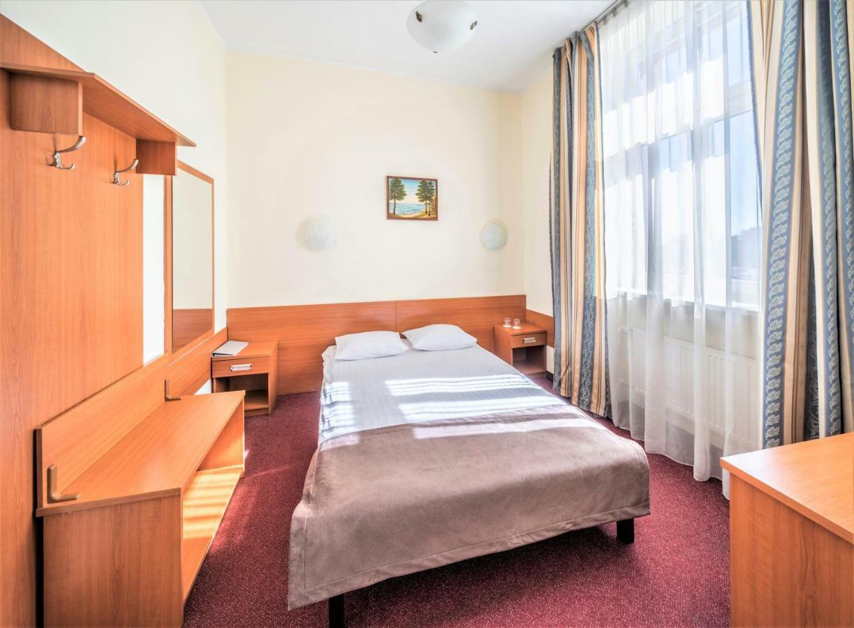 Irina Hotel 3*