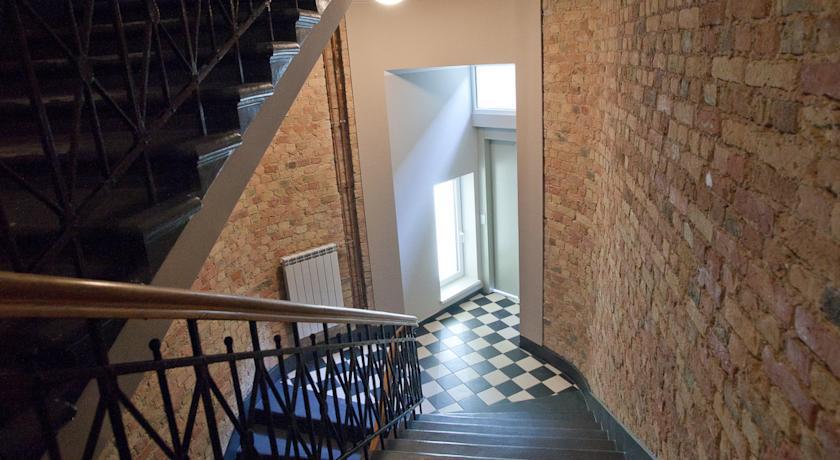 Aparthotel Lux - Ernesta, Free Parking
