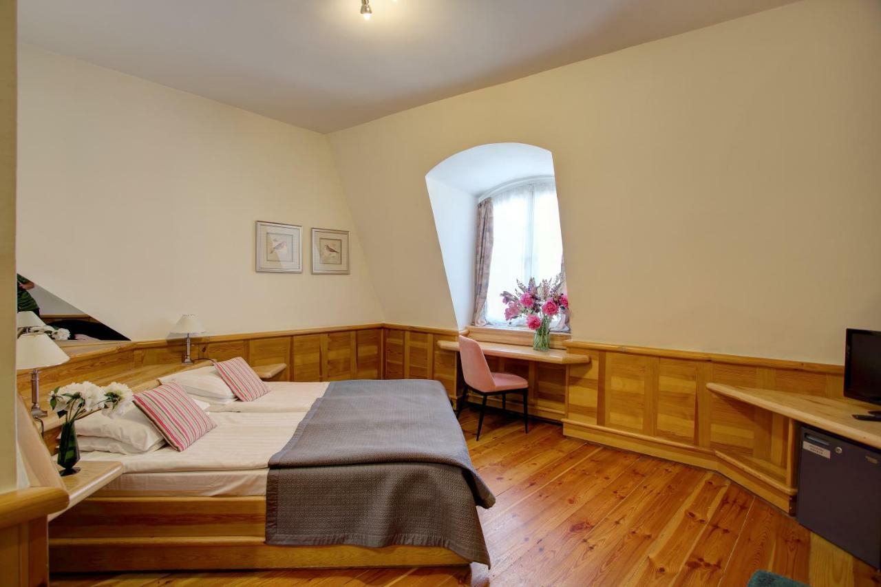 Boutique Kristofs Khách sạn 3*