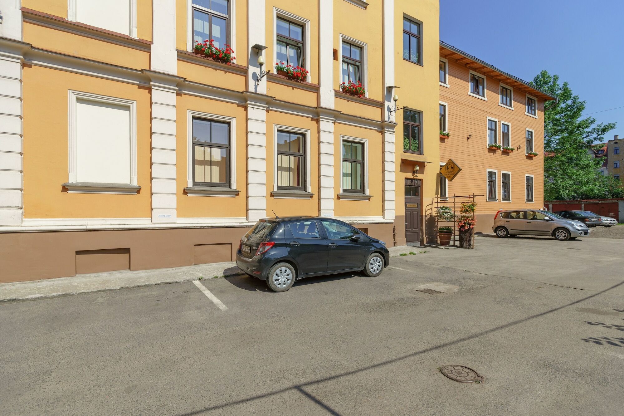 Knights Court 3* Riga