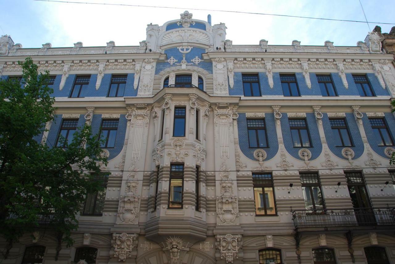Butas In Art Nouveau District
