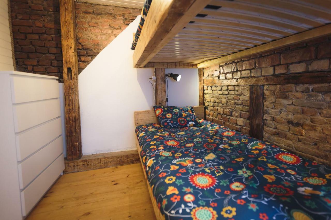 Centrally Located Old Town Loft * Riga