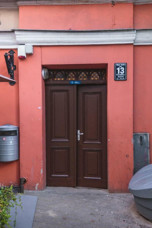 Centrally Located Old Town Loft Butas