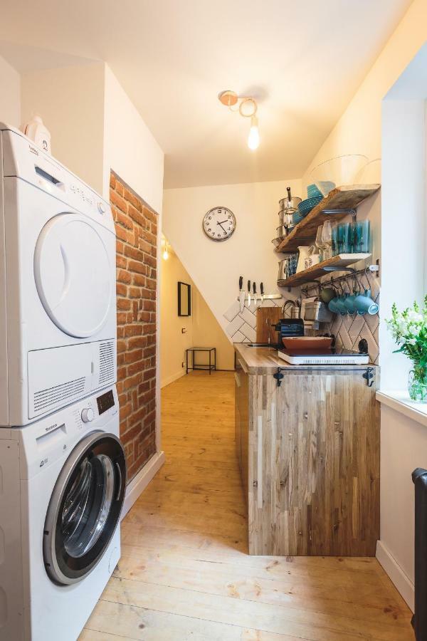 Butas Centrally Located Old Town Loft