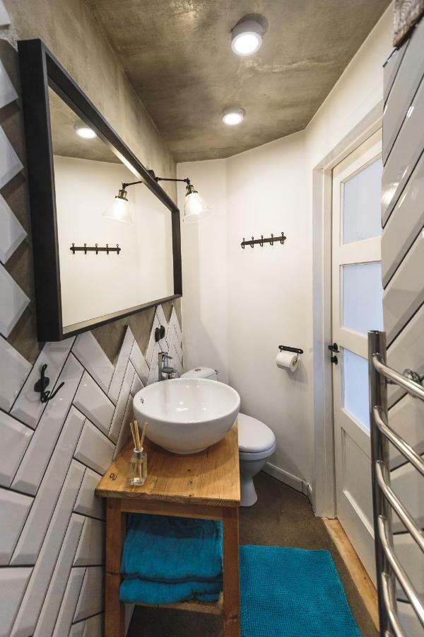 Butas Centrally Located Old Town Loft *