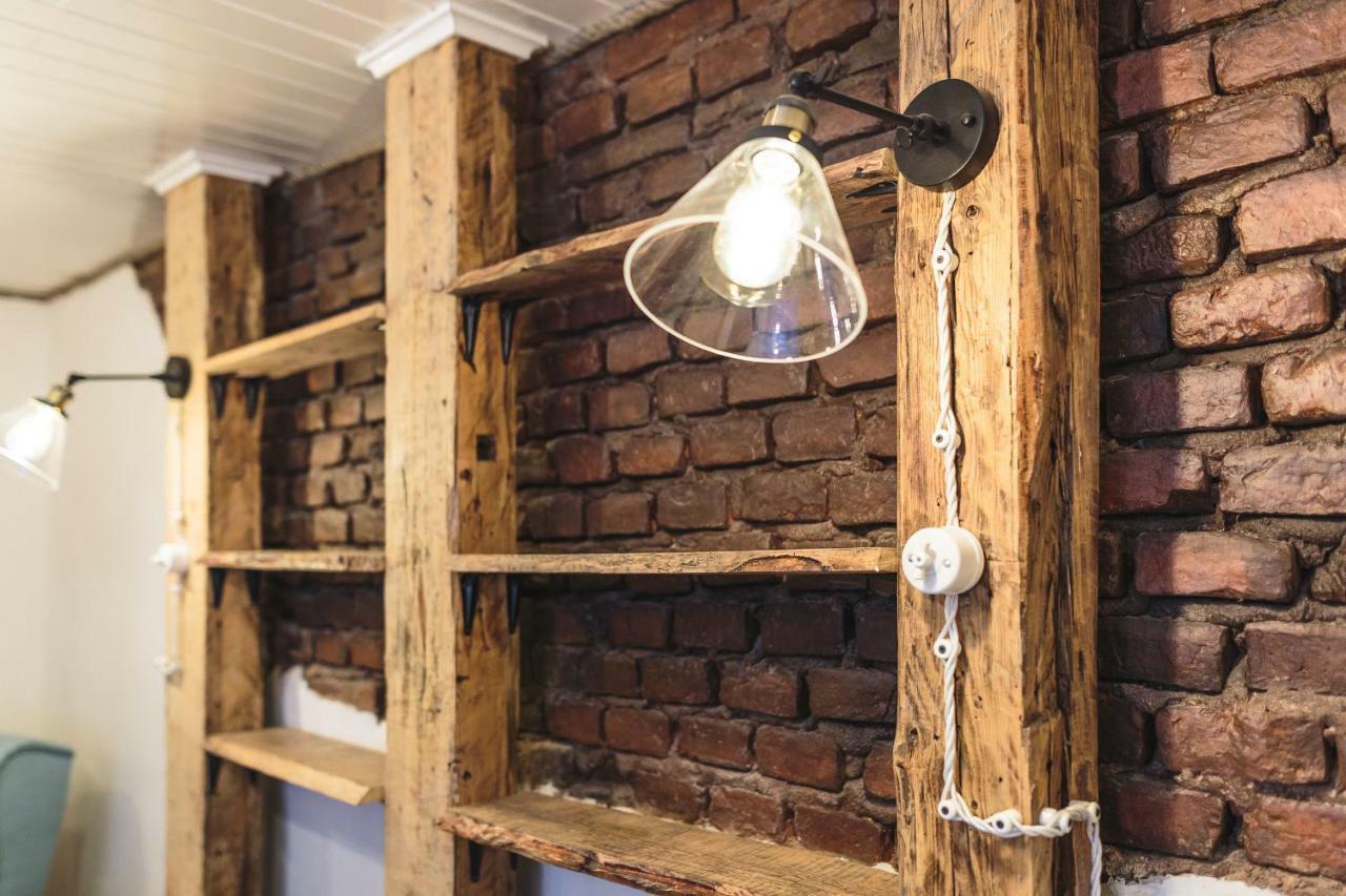 Centrally Located Old Town Loft *