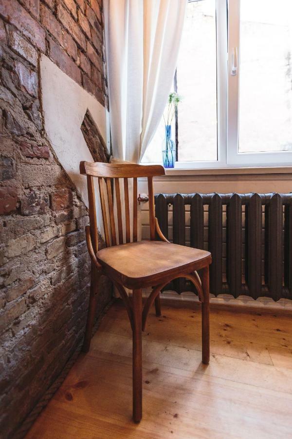 Centrally Located Old Town Loft Butas
