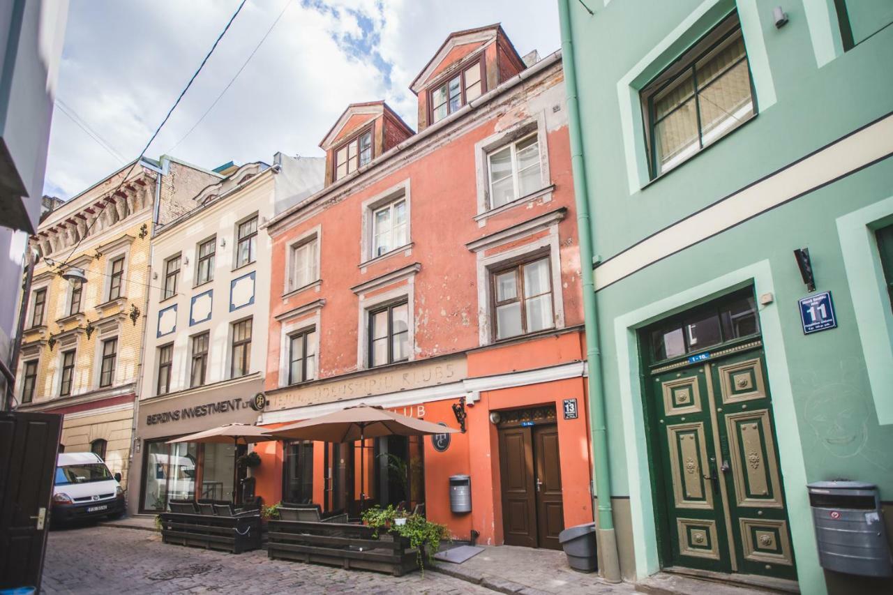Centrally Located Old Town Loft Butas