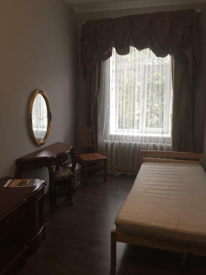Aivisapartment Hostel *