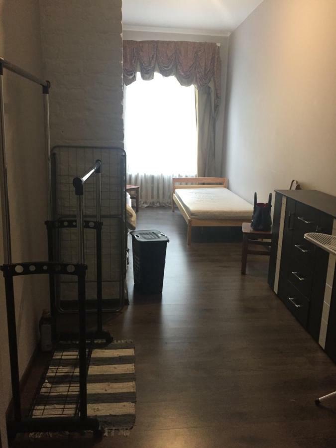 Aivisapartment Hostel *