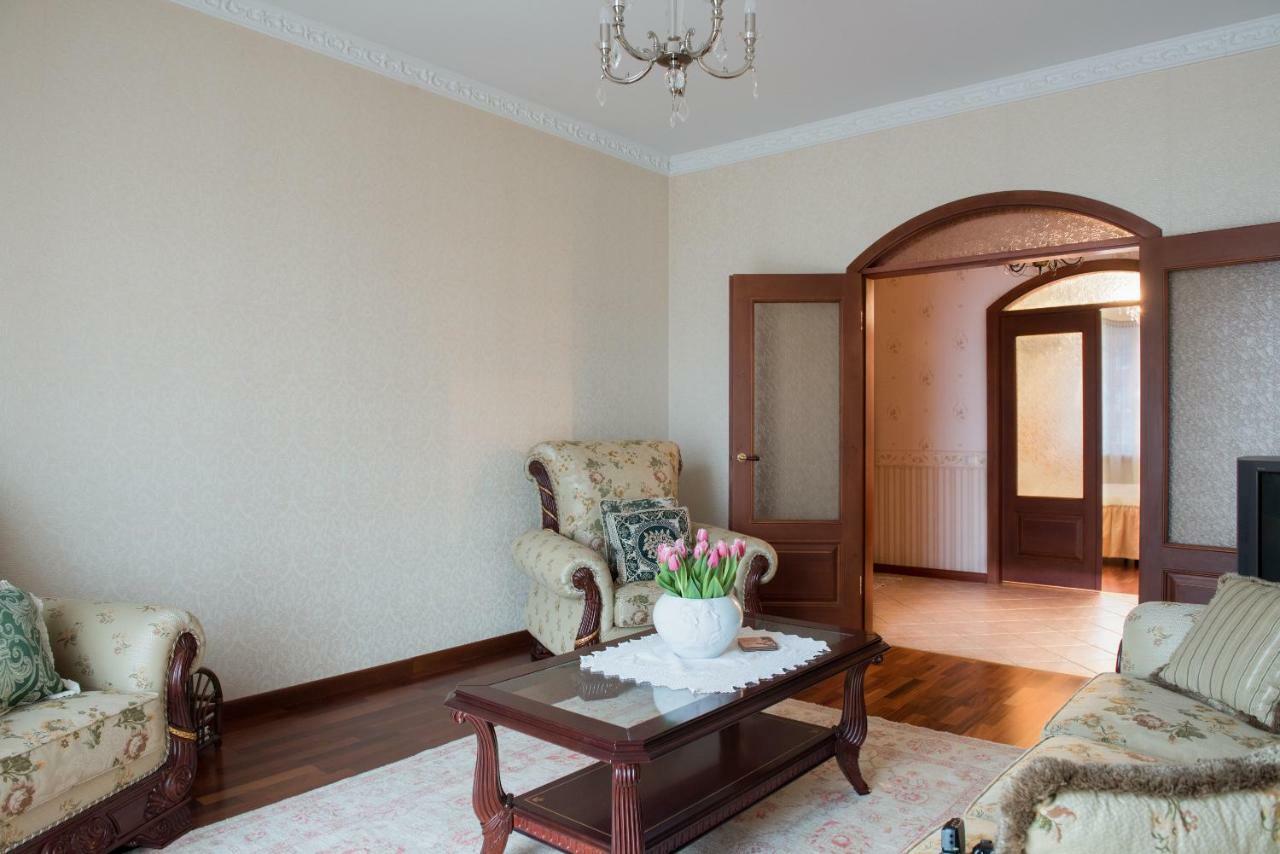 Apartment Classy In Good Neighbourhood Riga