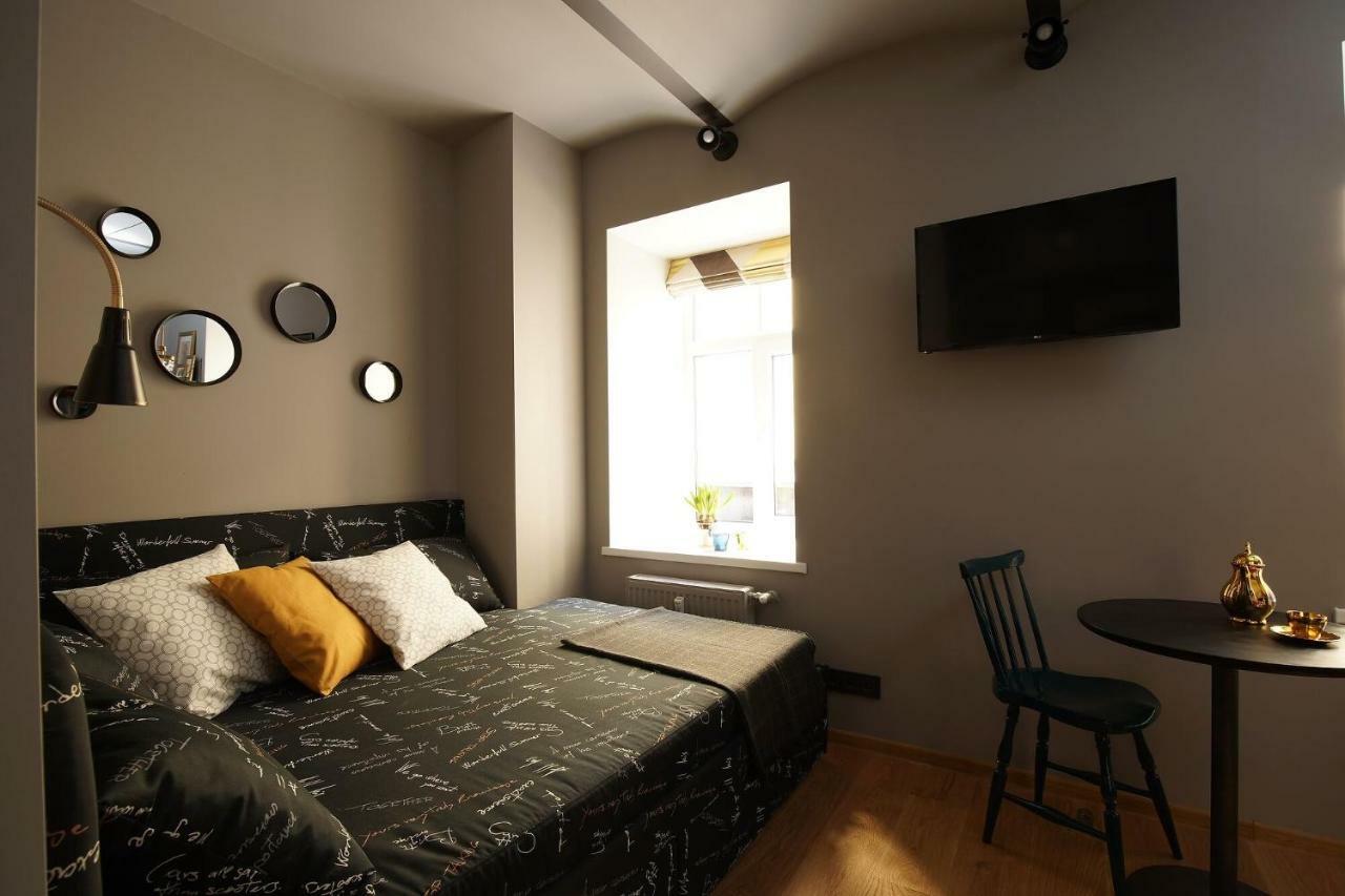 New Bohemian Crash Pad In Center Dzīvoklis Riga