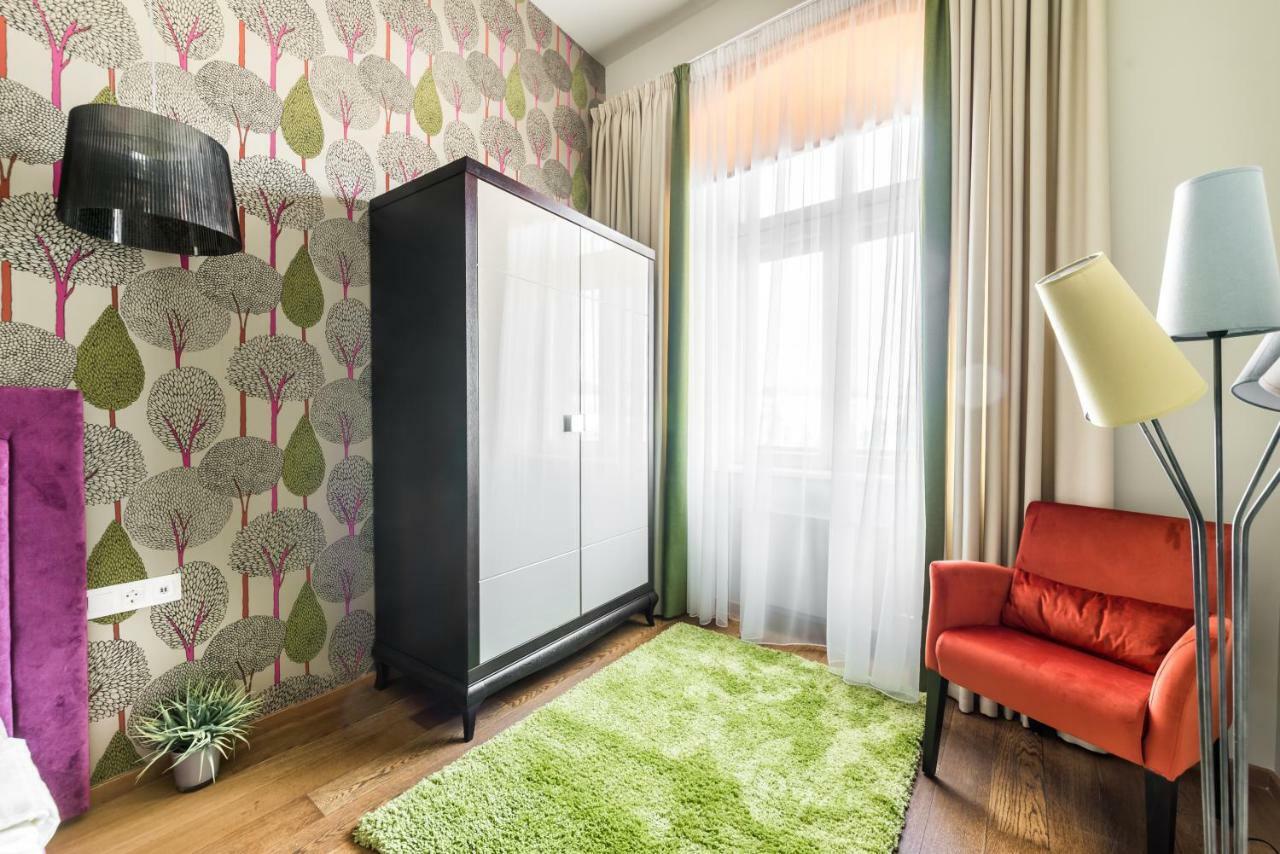 Apartment Old Town V.i.p. *