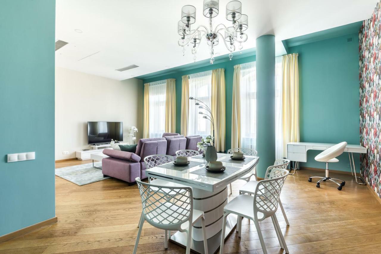 Old Town V.i.p. Apartment