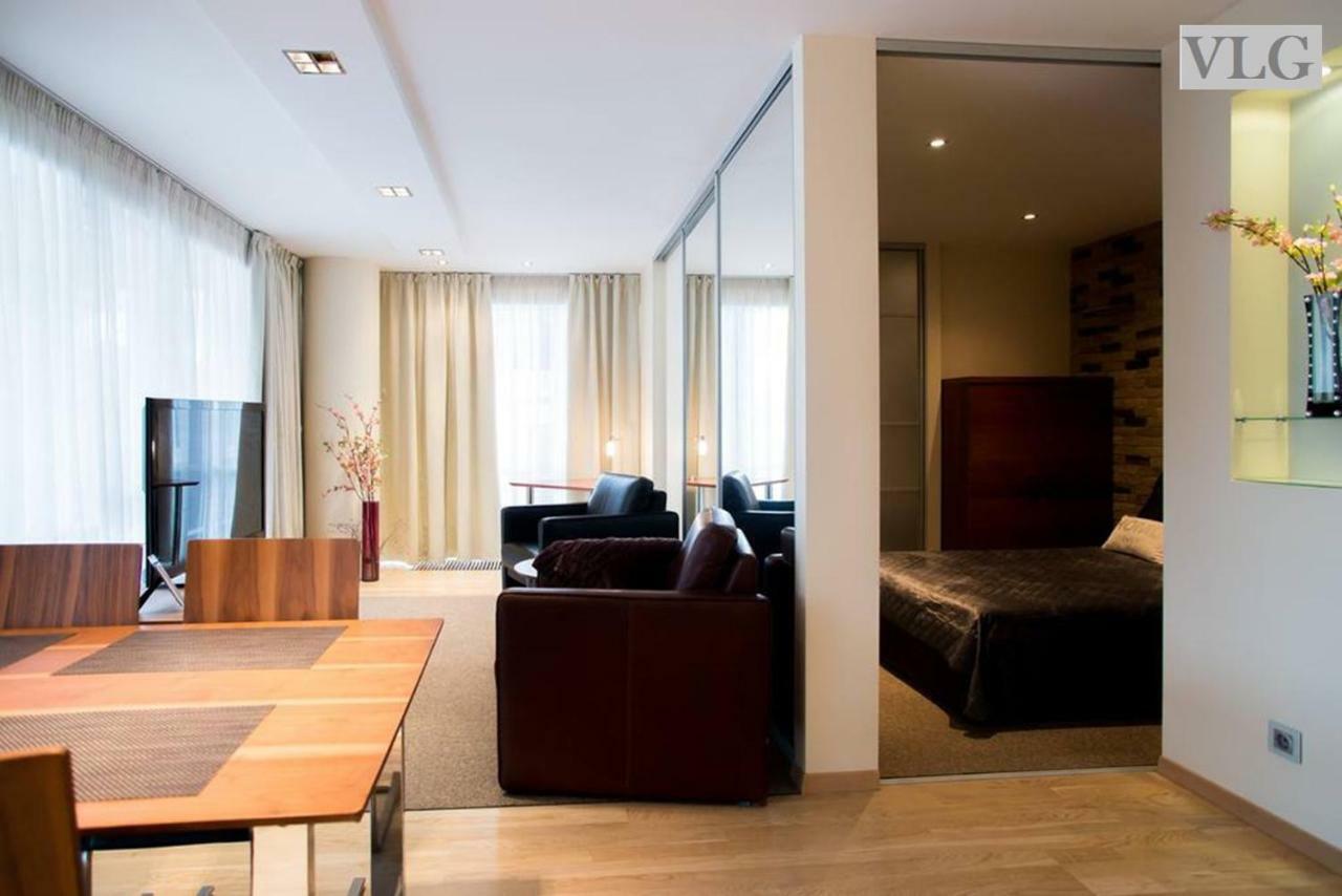 Apartment Old Modern