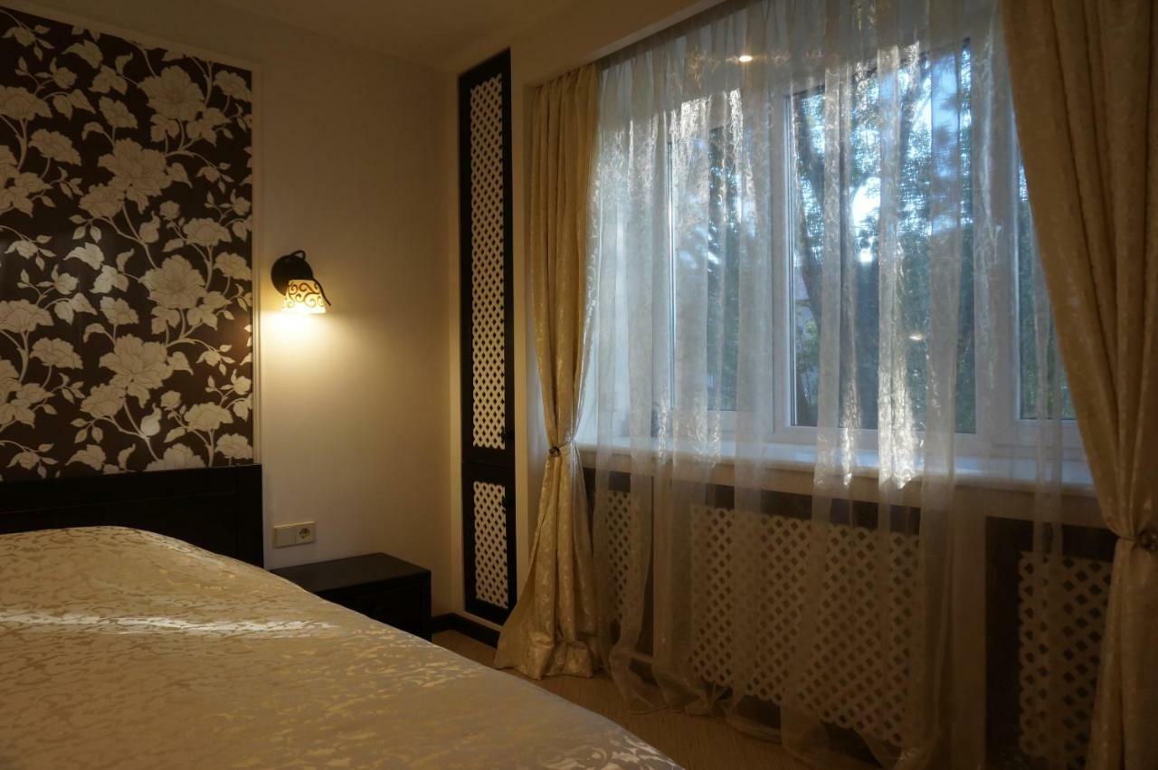 Apartment 22