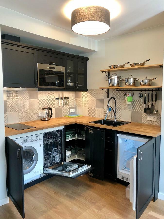 Old Town Black Apartment