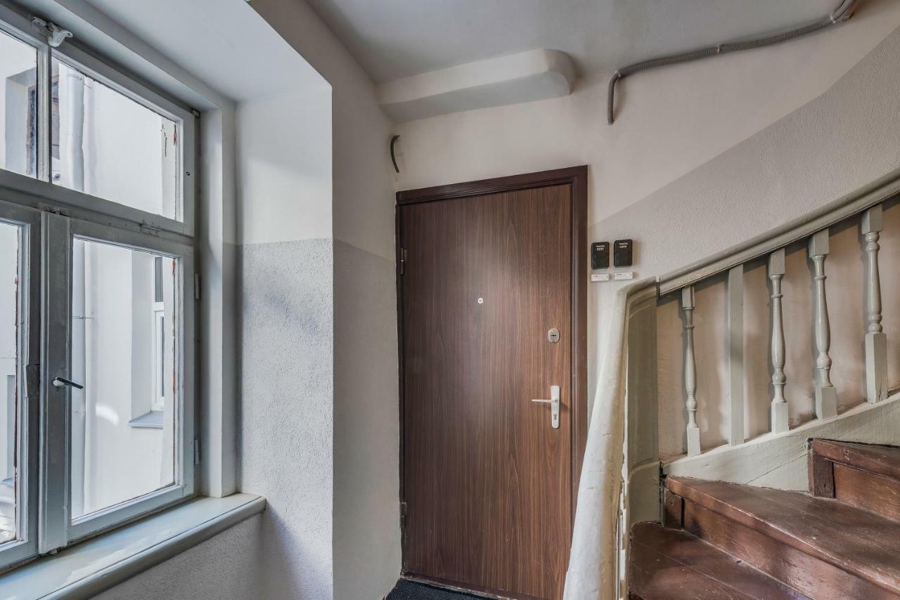 Apartment Old Town Black *
