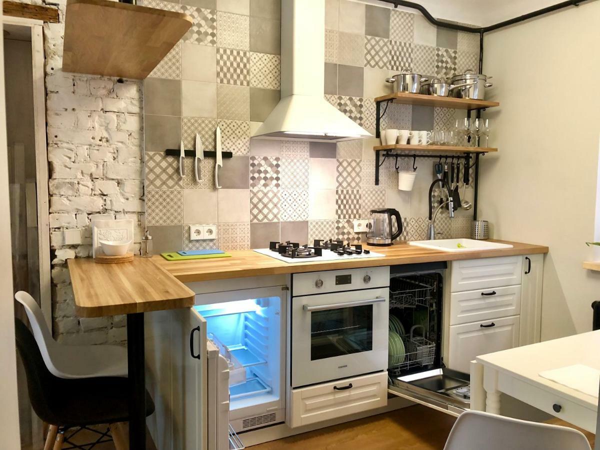 Old Town White Apartment Riga