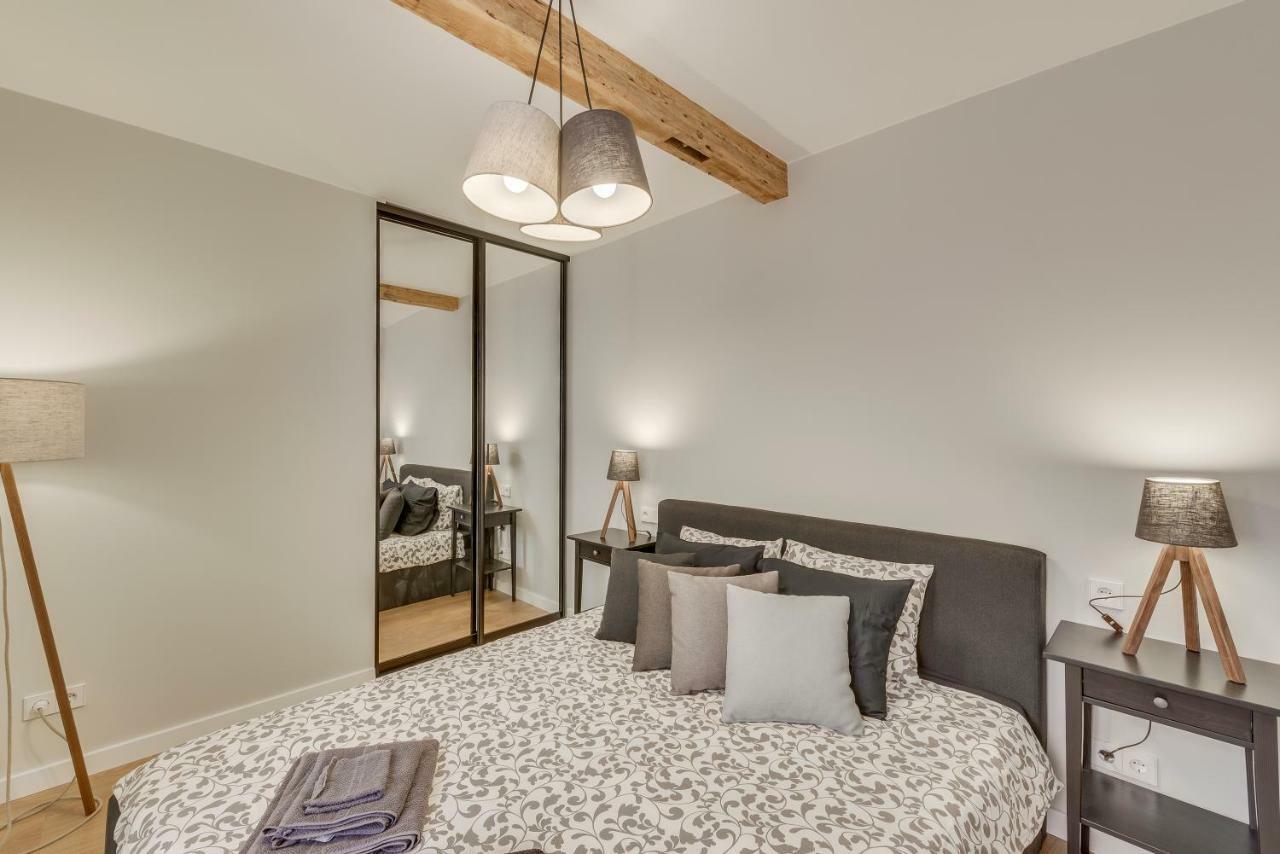 Old Town White Apartment Riga