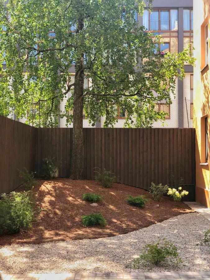 Stylish Close To Center, Cafes & Parks & Local Dining Riga