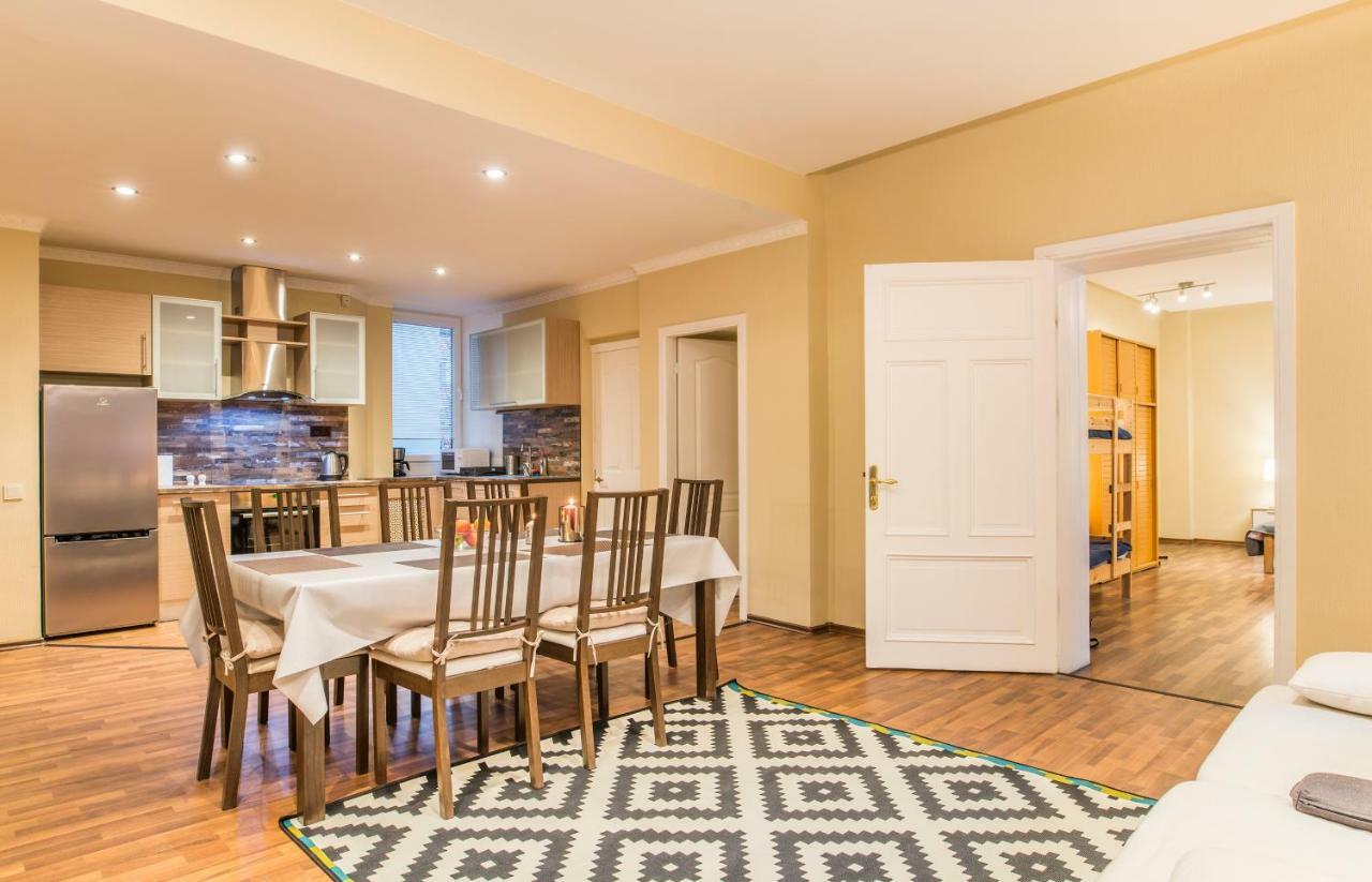 Charming Spacious 3 Bedroom In Old Town Riga