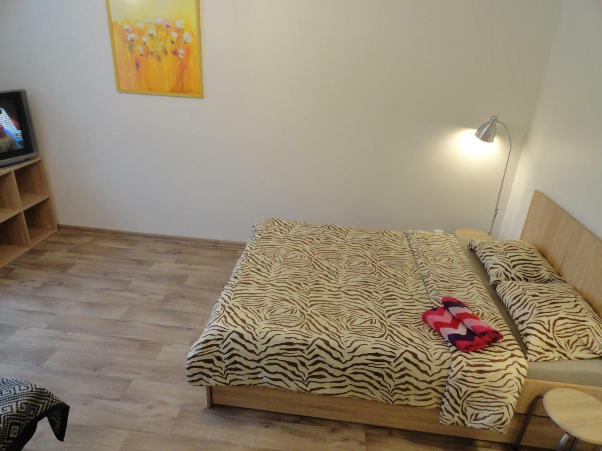 Arena Quiet Center Free Parking Apartment Riga