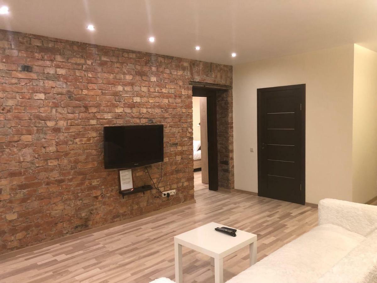 Riverside Embassy 2. Spacious/free Parking * Riga