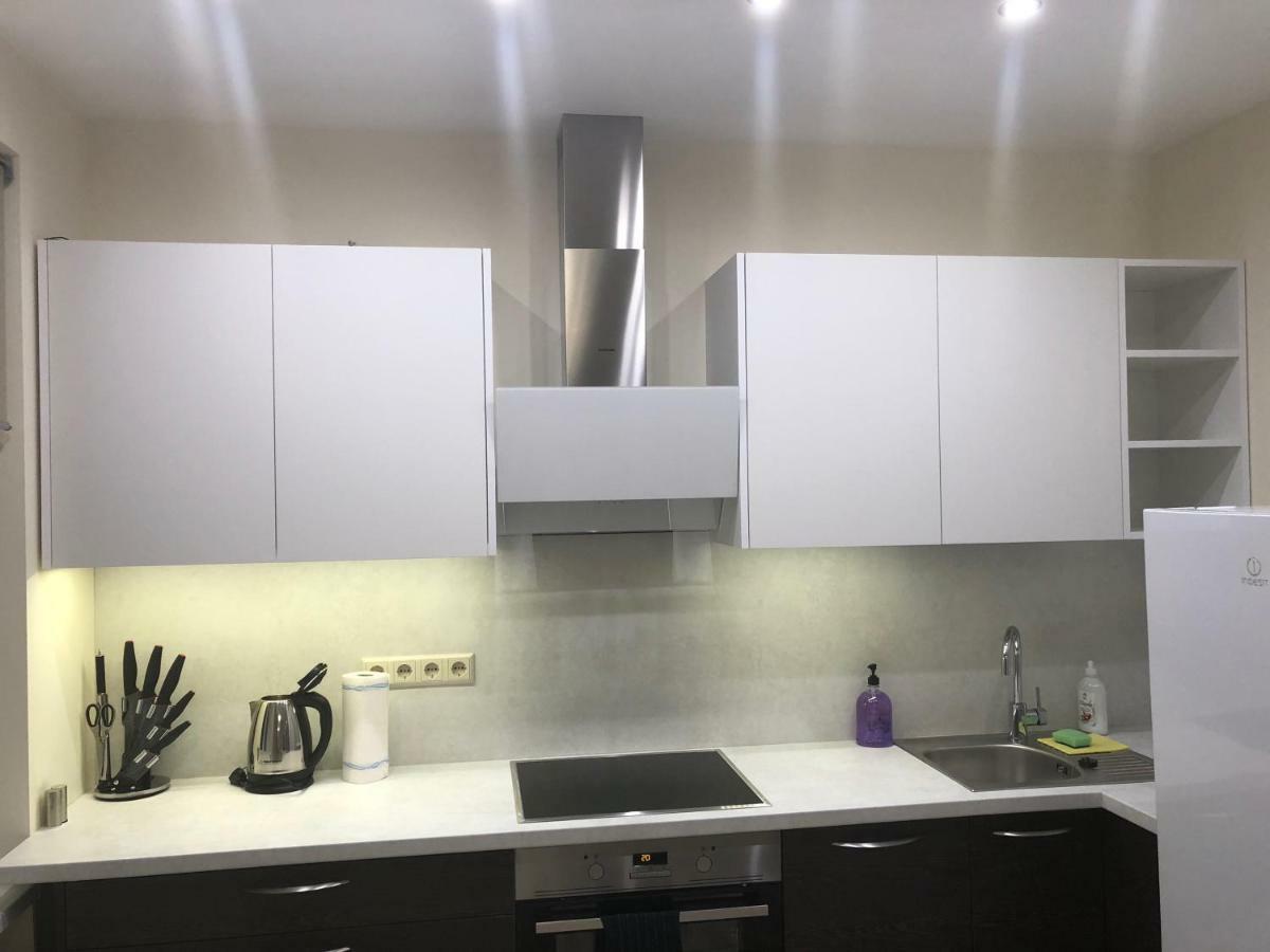 Riverside Embassy 2. Spacious/free Parking Apartment *