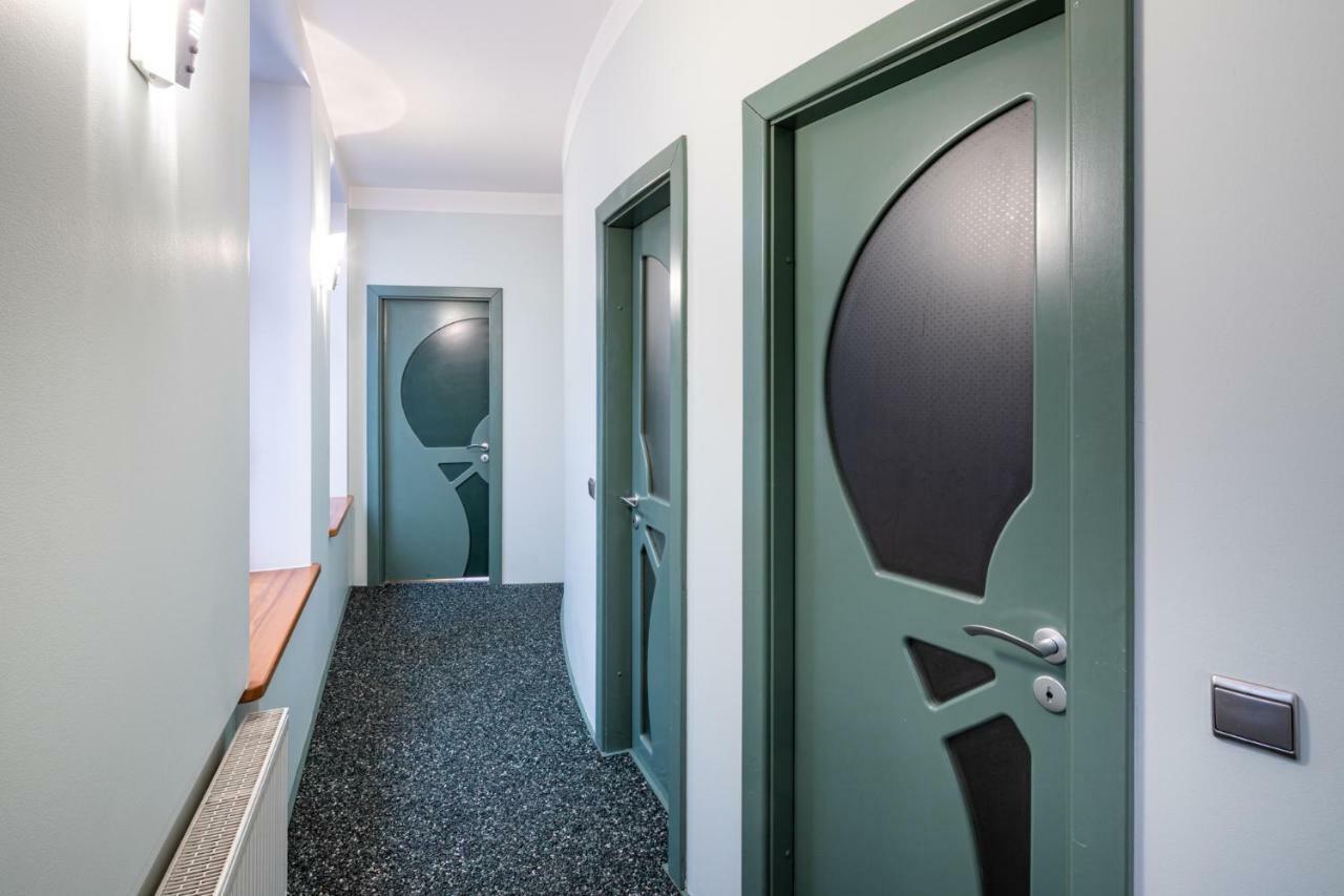 Apartment Old Aldaru Street 2 *
