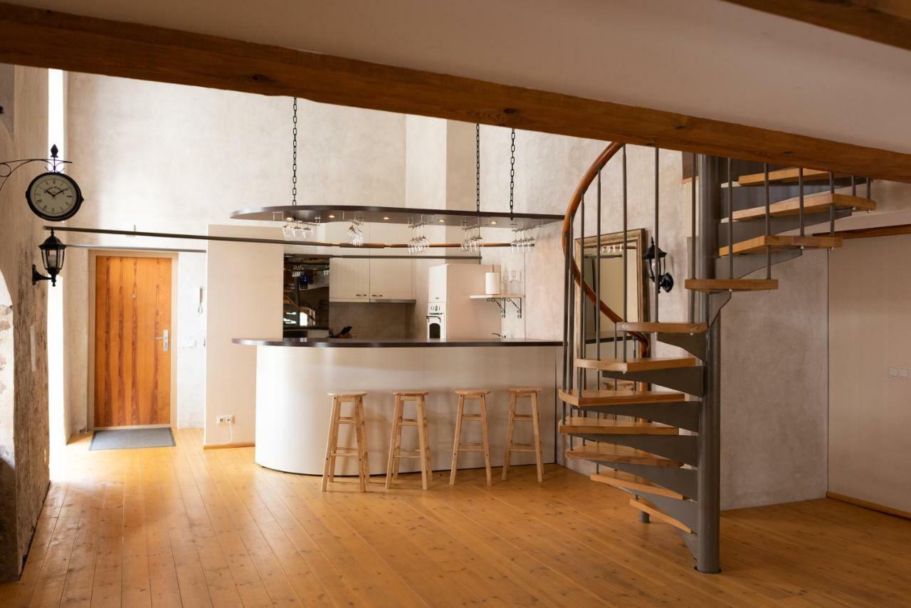 Old Town Loft Duplex, 24H7D Self Check In Loft *