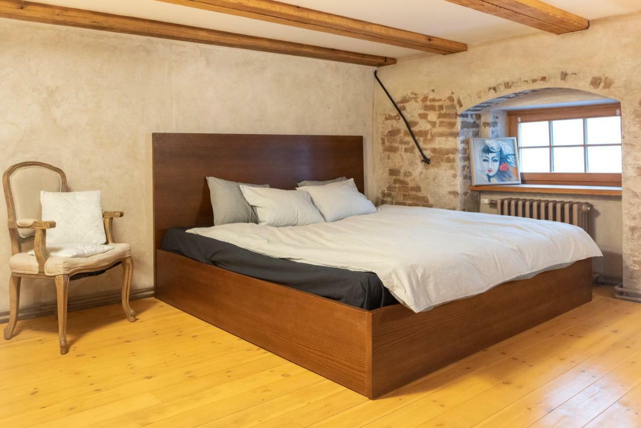 Old Town Loft Duplex, 24H7D Self Check In Loft Apartment Riga