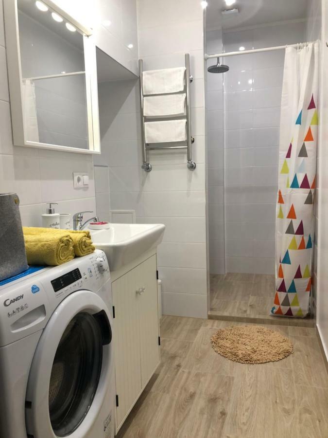 Huoneisto Pernavas Park & Bed *