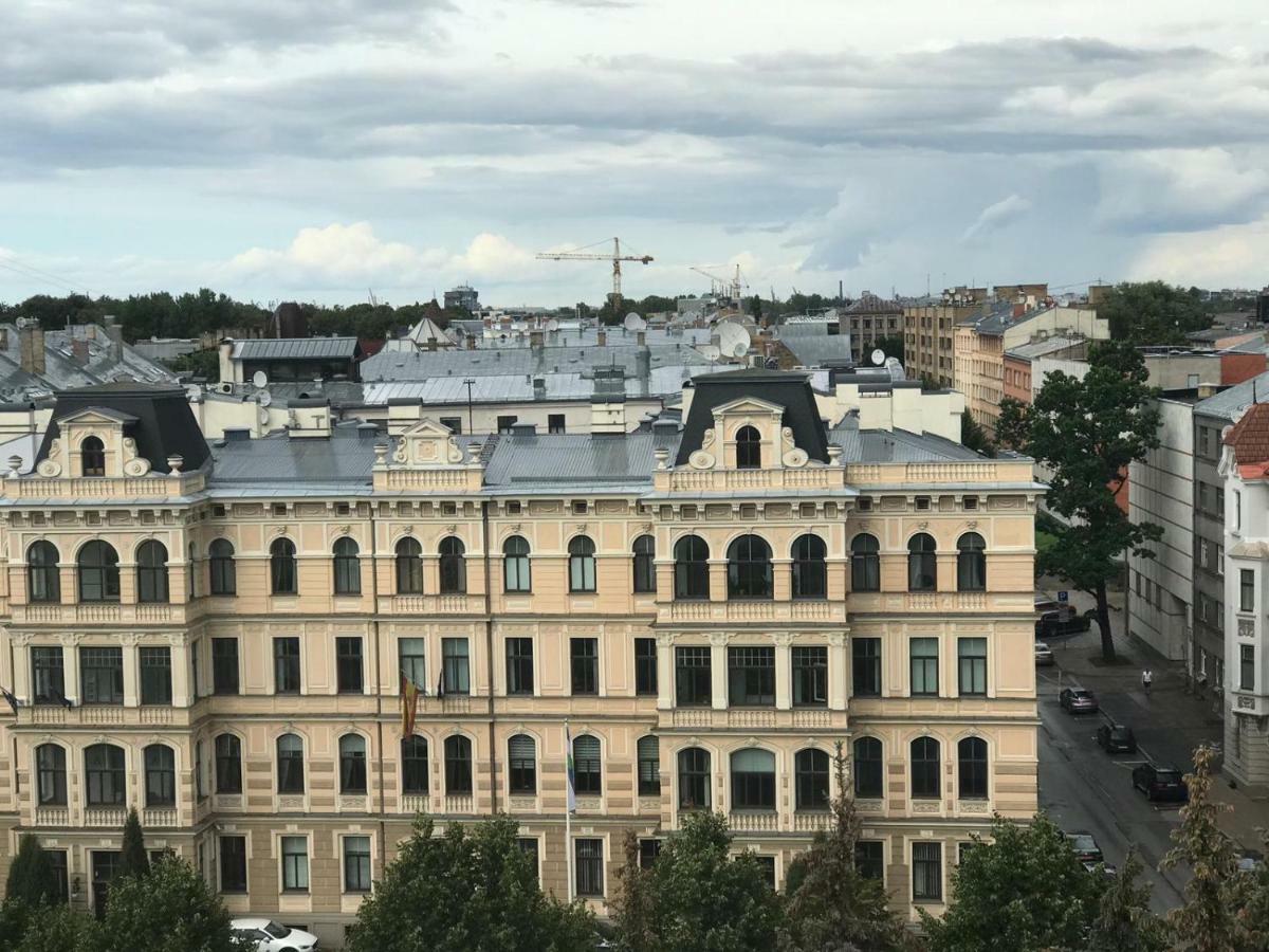 Aivisapartment Hostel *