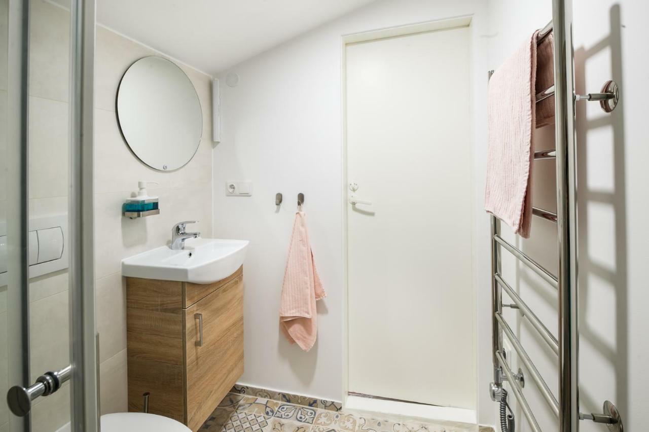 Cozy Mansard Old Town Aptartment, Ac Korter *
