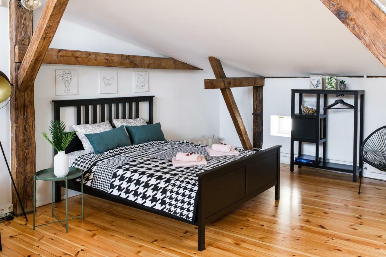 Cozy Mansard Old Town Aptartment, Ac *