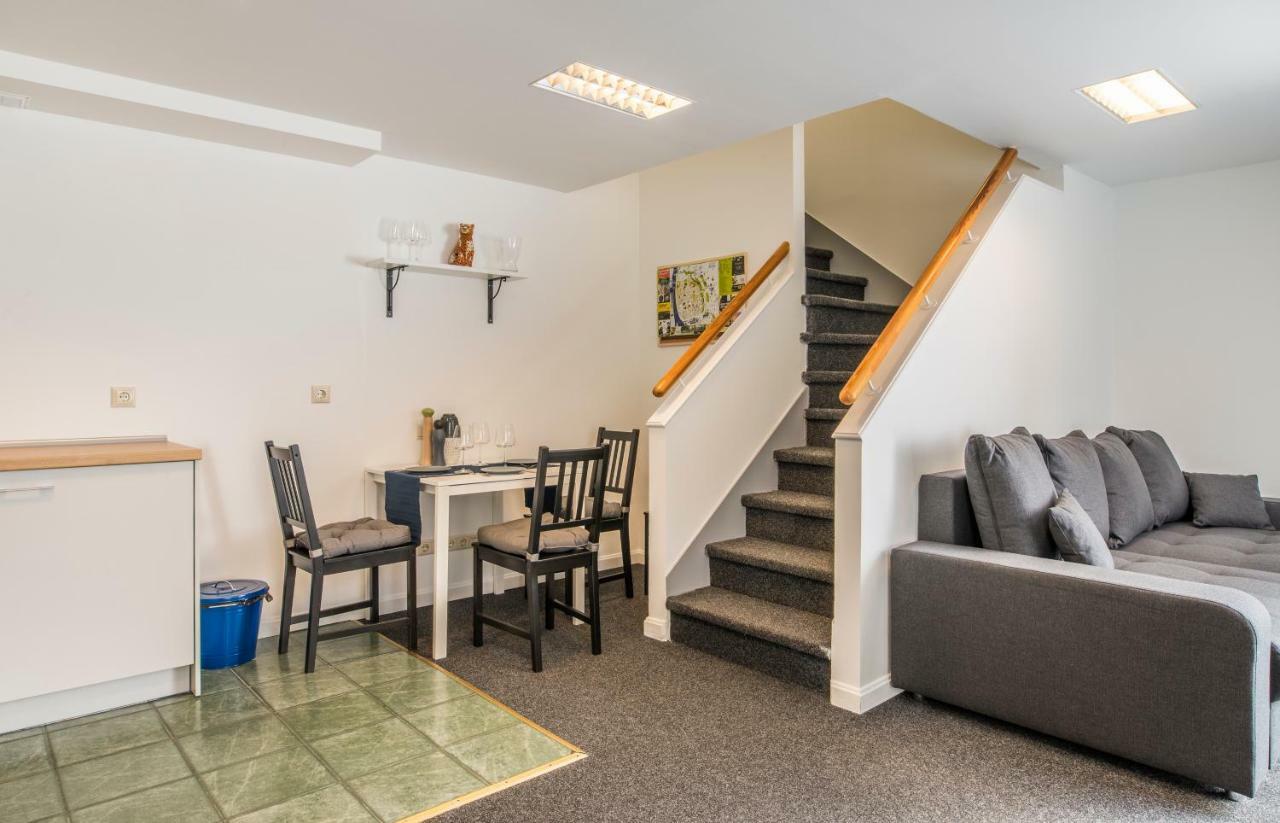 Powder Tower In Old Town Apartment