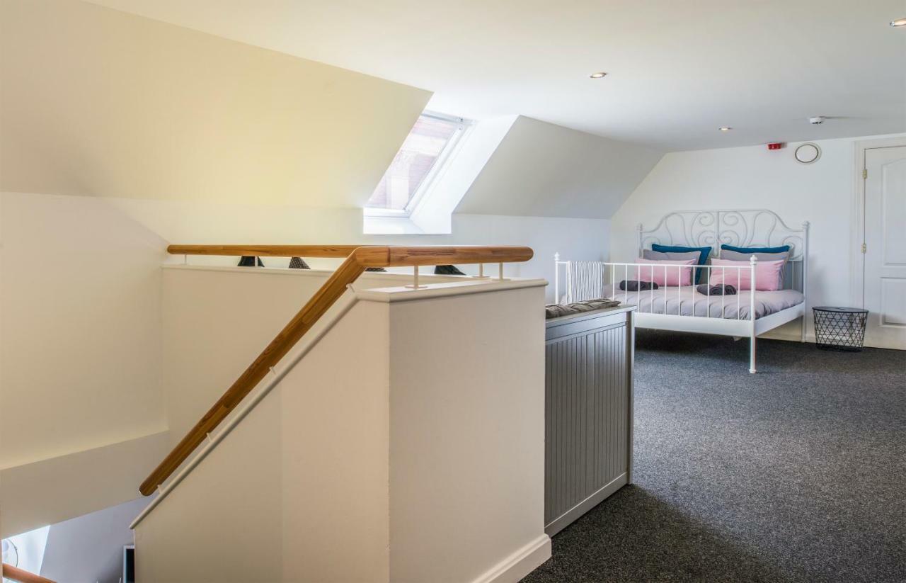 Powder Tower In Old Town Apartment *