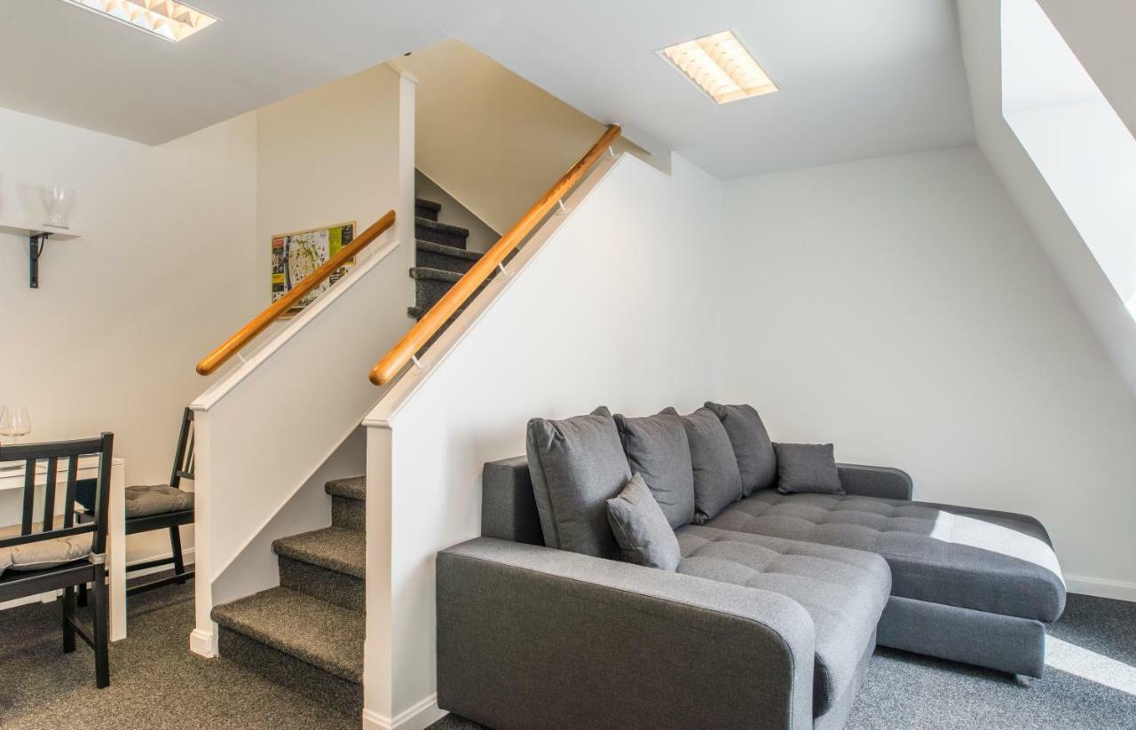 Powder Tower In Old Town Apartment *