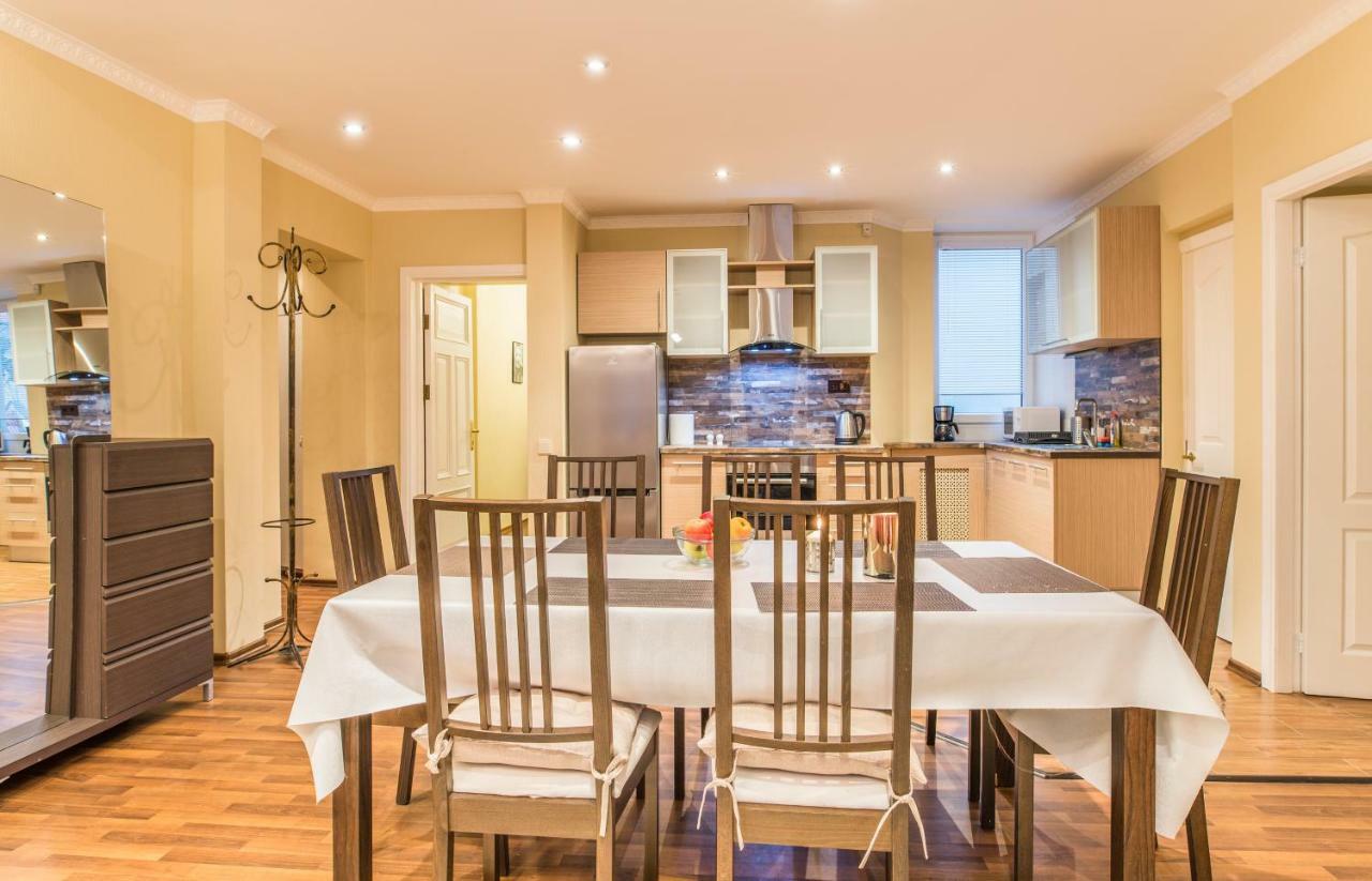 Charming Spacious 3 Bedroom In Old Town Appartement