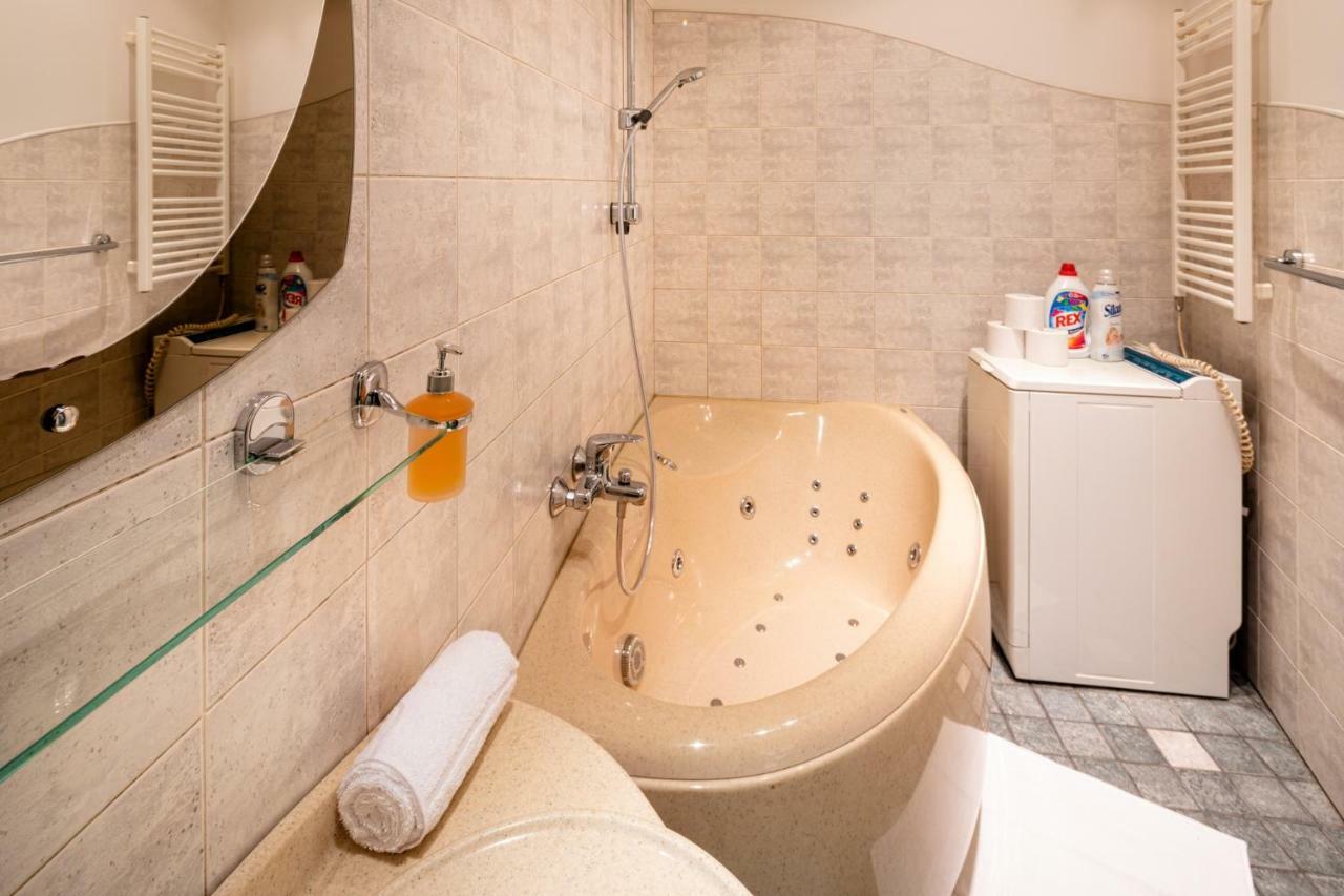 Apartment Old Aldaru Street 2