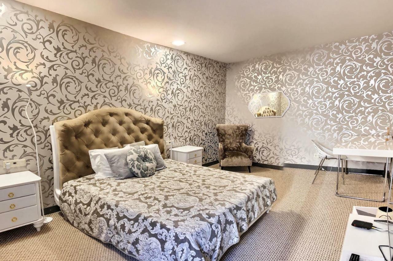 Appartement St.roland Livu Square *