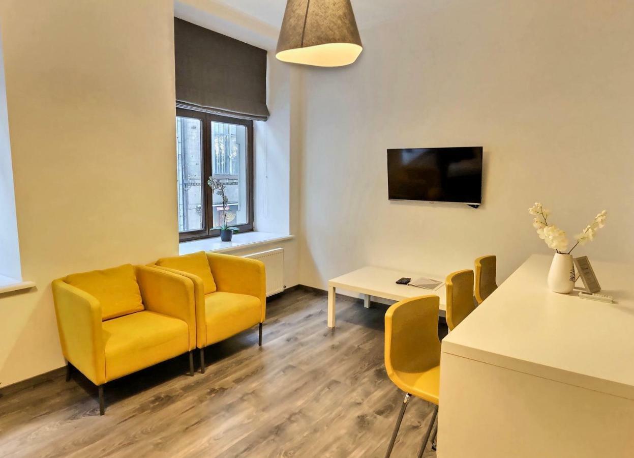 St.roland Livu Square Appartement