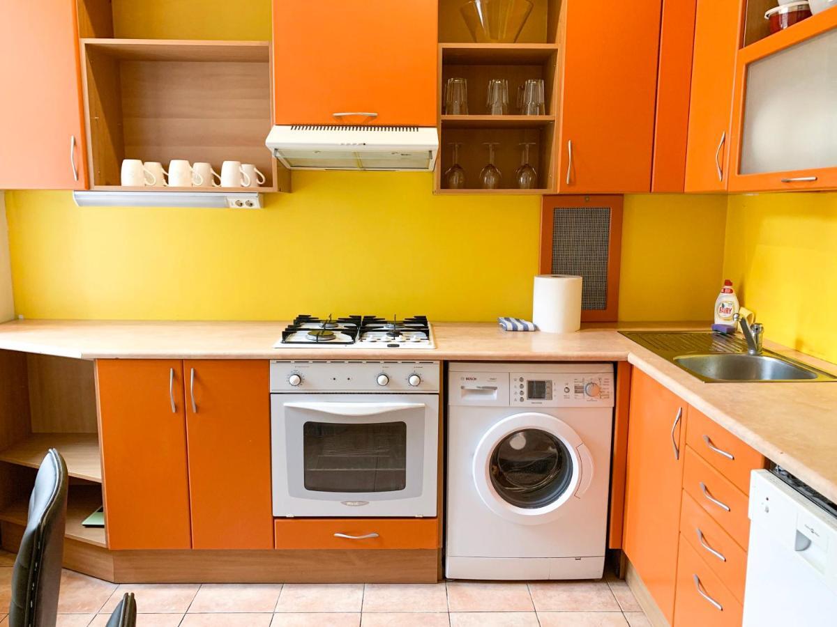 Apartment, Old Town History Heritage With Parking *