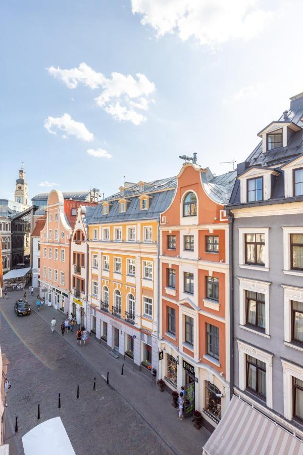 Dzīvoklis 3 Storey W/terrace *